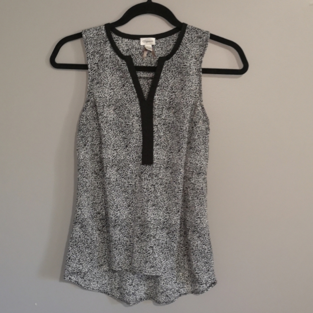 Sheer tank 3/$25 🍒